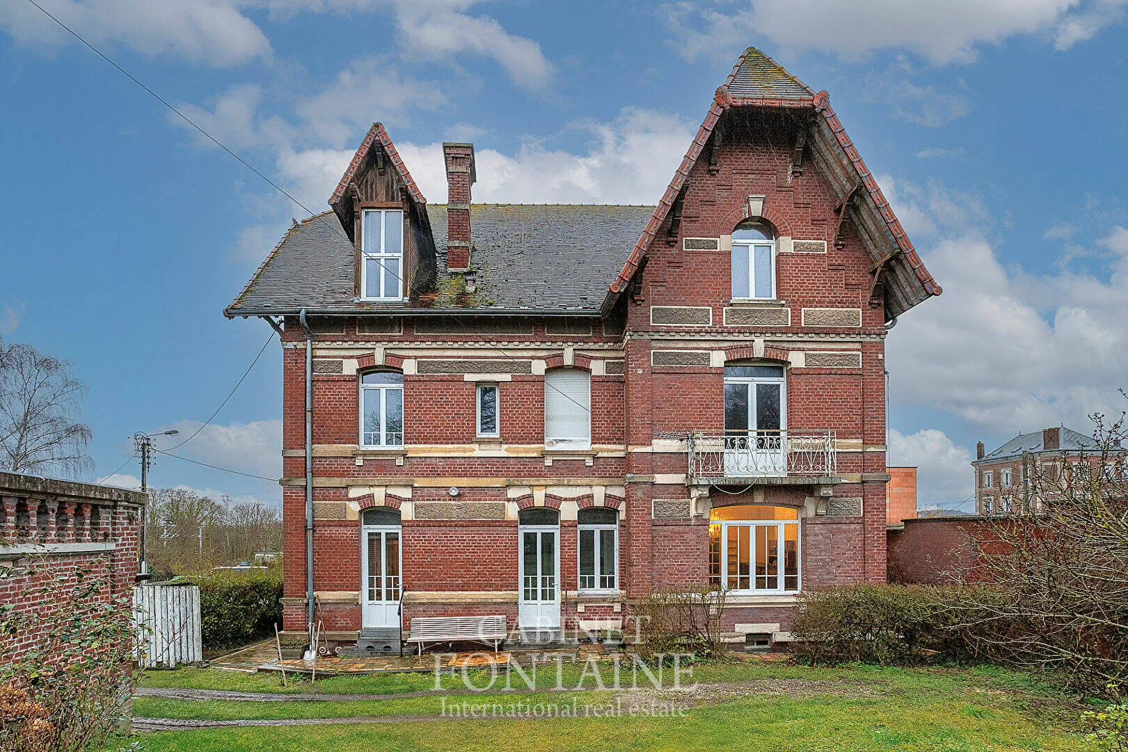 propriété 8 pièces à Ailly-sur-Noye (80250)